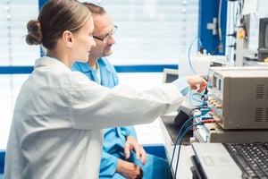 Pengujian laboratorium dan pengukuran