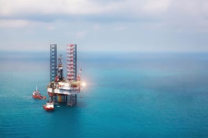 oil-rig-platform-in-gulf